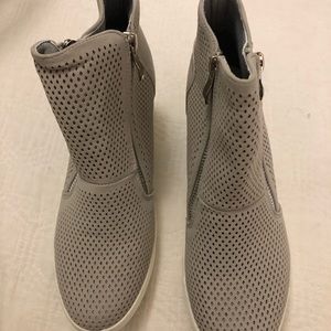 Grey high-top sneaker